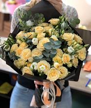Букет цветов из:  Розы и Лизиантусы #REPLACE_PRED# Светлом Оренбургская область